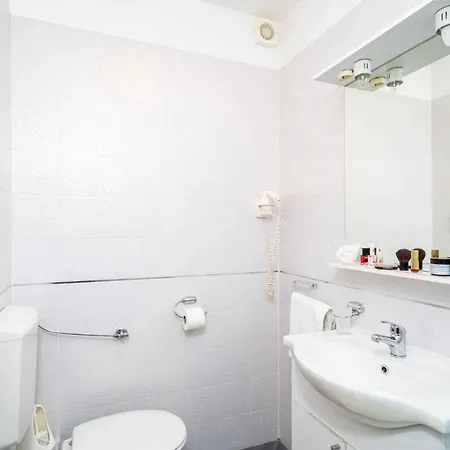 In 46221 Apartman *